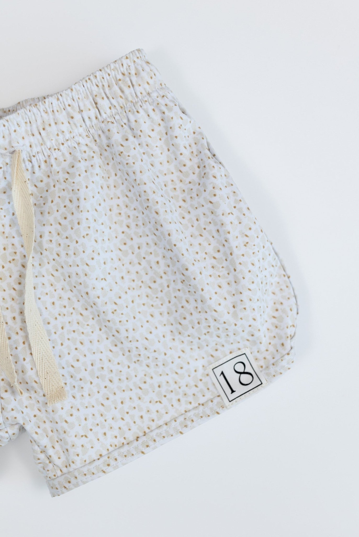 THE BEAU | WHITE SAND - 18 Summers