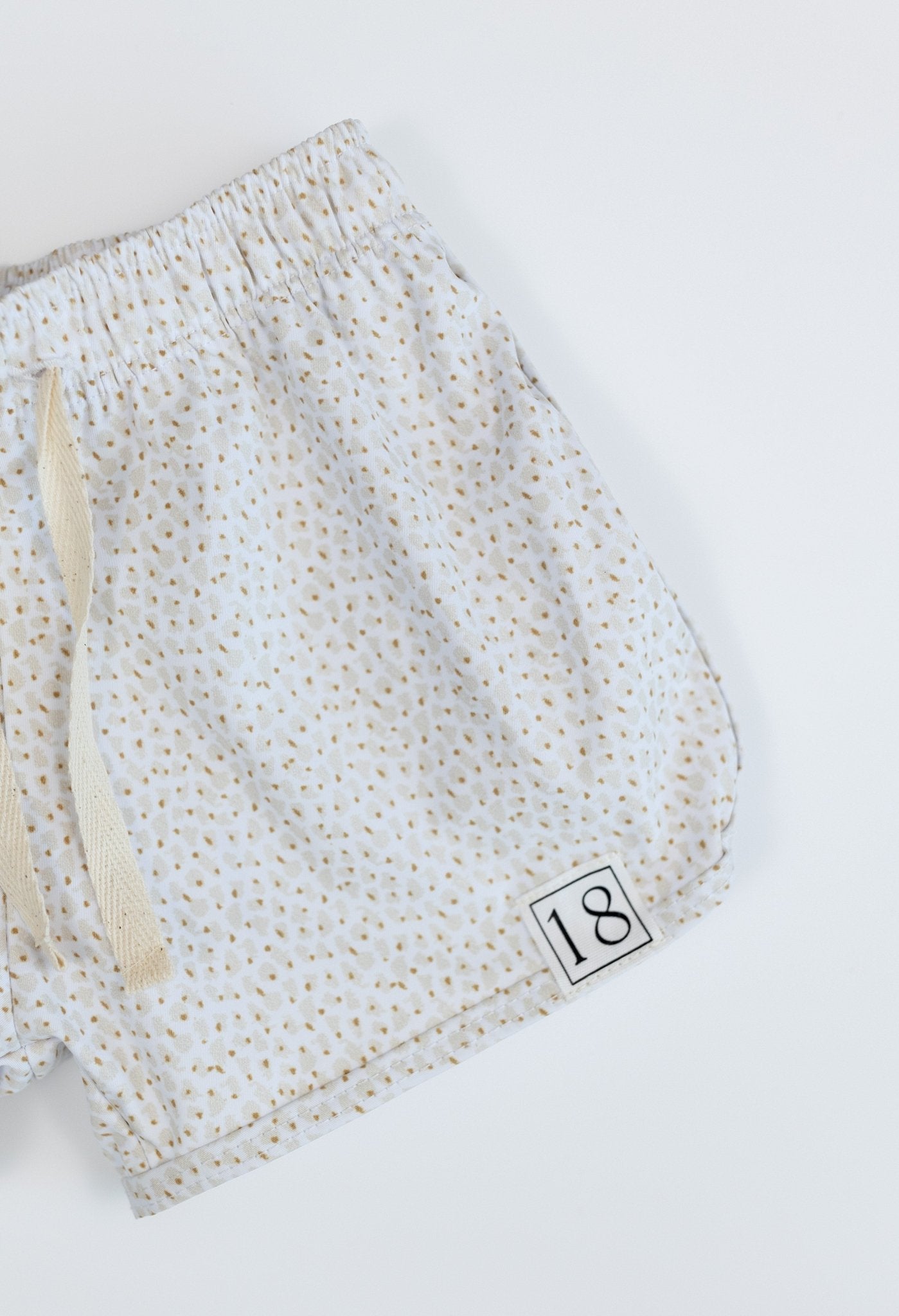 THE BEAU | WHITE SAND - 18 Summers